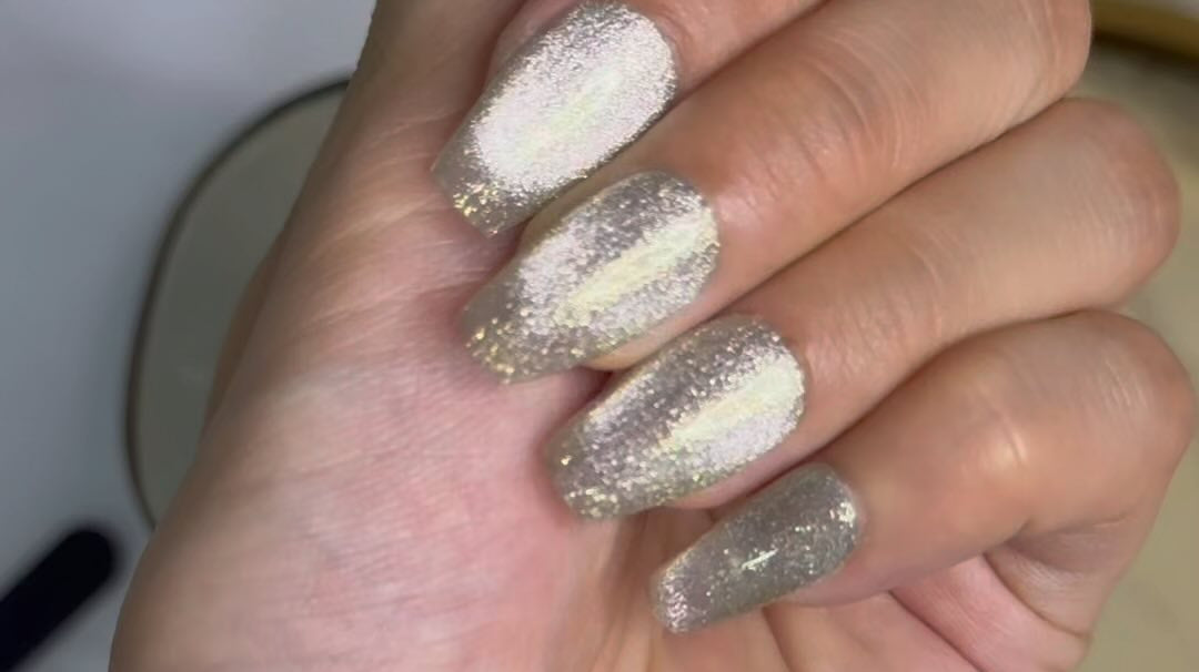 How to remove your nails that are glue on? Check this out! #nails #nailart #ellievincynails