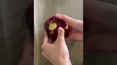 Do a test with an Apple? Easy! #ellievincynails #nails #glueonnails