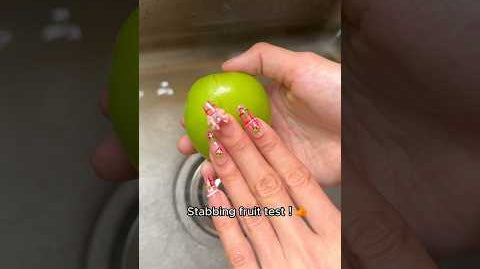 Proof that I have the strongest sticky tabs!#ellievincynails #nails #pressonnails #fakenails