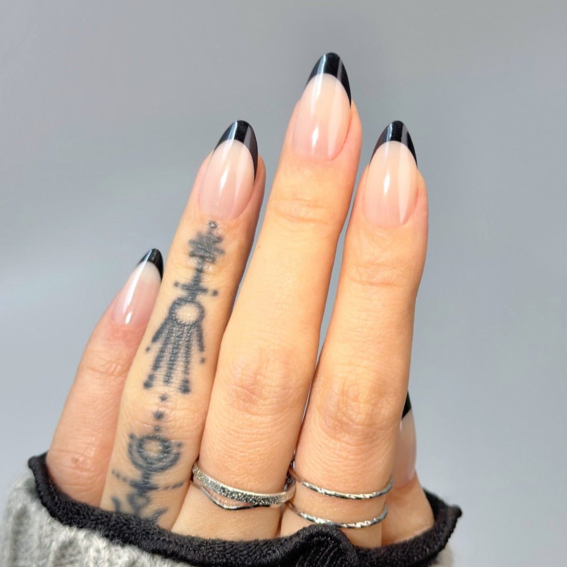 french tip, black french nails, black nude nails, french tip glazed, french tip chrome, chrome nails, press on nails, glued on nails,