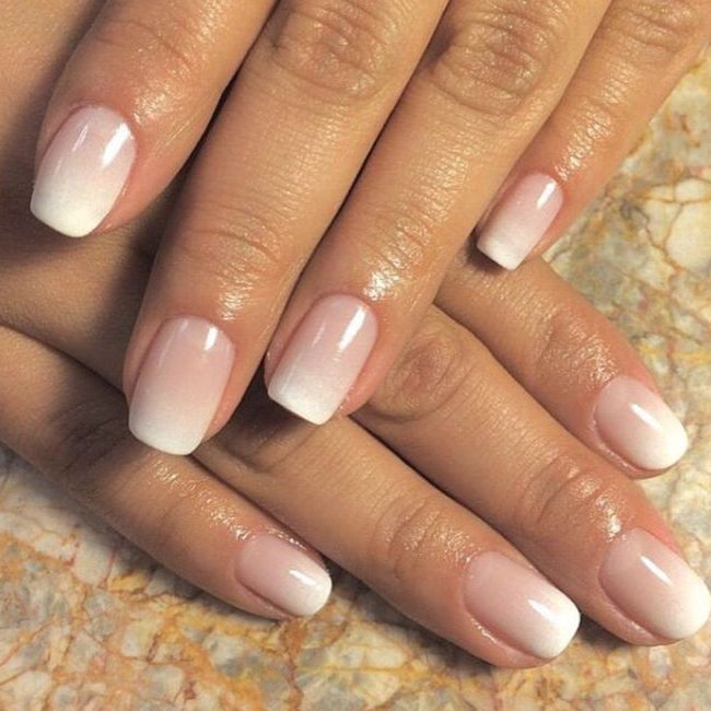 Ombre Press-on Nails,Ellie Vincy Press on Nails, Square,Ombre, White press on nails,28 pcs, False nails,Reusable,Glue on nails,Sticky on nails,Pop on nails